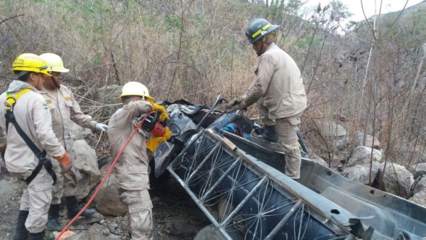 Accidente vial deja tres muertos y cuatro heridos en Honduras