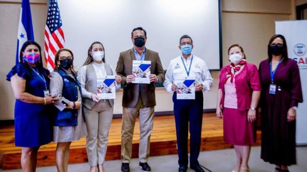 Presentan protocolos de bioseguridad para centros educativos en Honduras