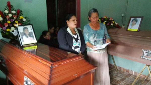 Consternación en Potrerillos en velatorio de madre e hija