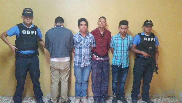 Apresados en El Reparto, ligados a crímenes y drogas