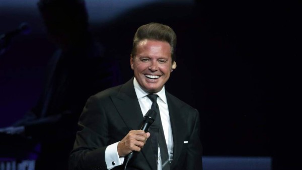 Luis Miguel sorprende a sus fans luciendo nuevo look