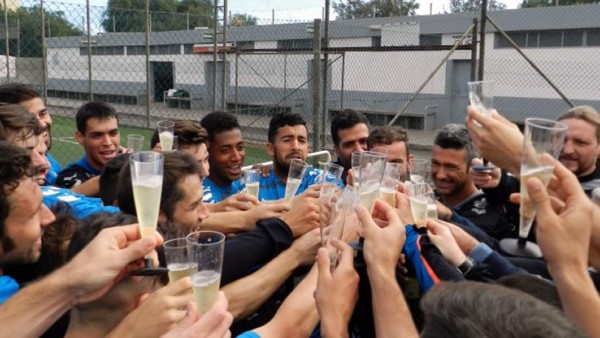 'Choco' Lozano brinda por un 2016 lleno de éxitos