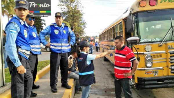 Casi 2,000 licencias se han decomisado en Semana Santa
