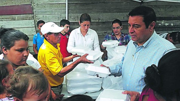 Fiesta sorpresa para niños de los bordos