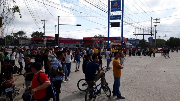 Manifestantes dejan destrucción en Honduras