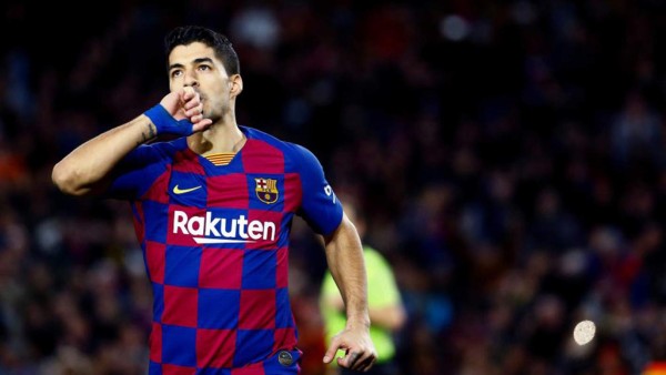 Luis Suárez regresó a la titularidad en el Barça cinco meses después
