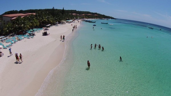 Roatán y Cancún, los más apetecidos por sampedranos este verano