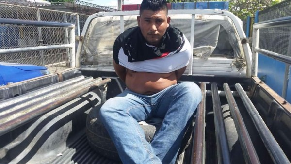 Detenido tras encontrarle indumentaria policial en San Pedro Sula    