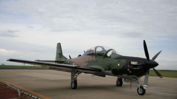 Dos pilotos sobreviven a caída de avión de la Fuerza Aérea en Brasil