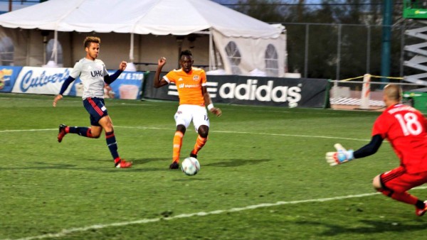 Alberth Elis vuelve a marcar gol para victoria del Houston Dynamo