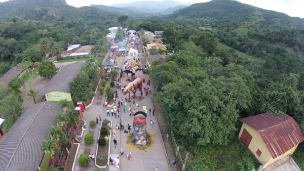 Trinidad ardió de entusiasmo con sus chimeneas
