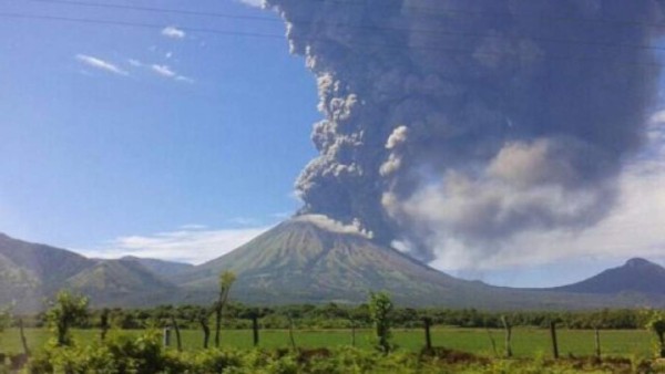Quinto volcán hace erupción en Nicaragua