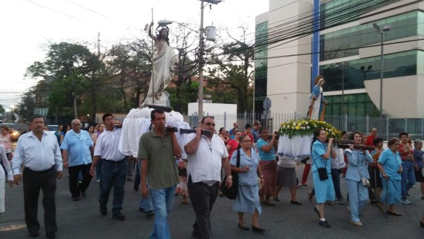 Sampedranos celebran la Resurrección de Cristo