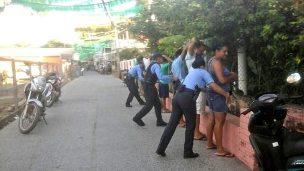 Capturan a cuatro en operación antidrogas en Islas de Bahía