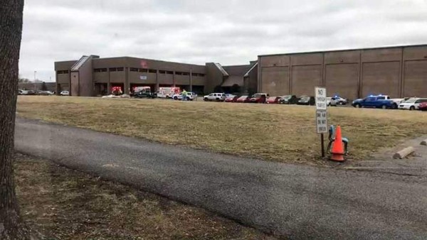 Tiroteo en escuela de EEUU deja un muerto y varios heridos