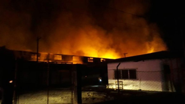 Un incendio consume una fábrica en Choloma