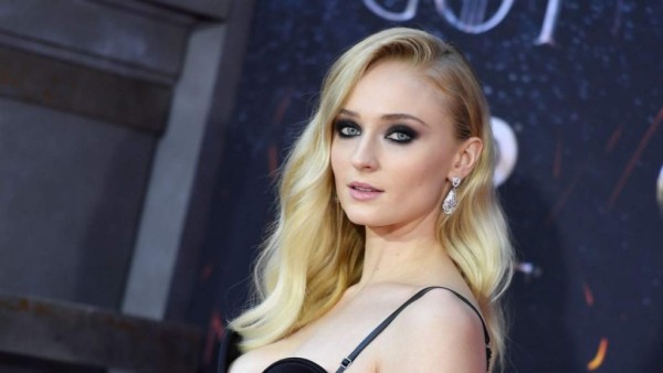 Sophie Turner llegó a considerar el suicidio