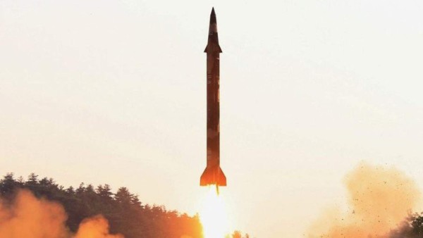 Corea del Norte advierte a EUA sobre sus maniobras