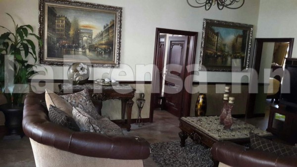 Aseguran mansión al dueño de autolote New Orleans en San Pedro Sula