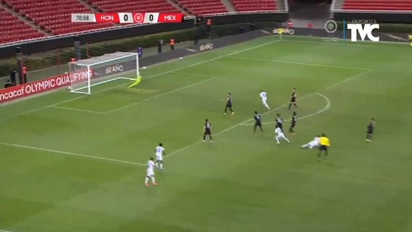 ¡Edwin Rodríguez anota golazo en la final Honduras - México en la final del Preolímpico!