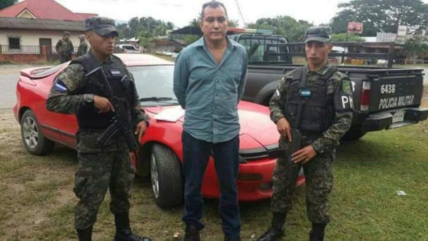 Detienen salvadoreño con fuerte cantidad de dólares