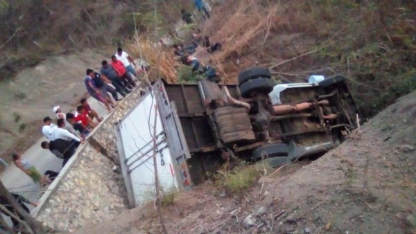 México: 23 de los migrantes muertos en accidente eran de Guatemala