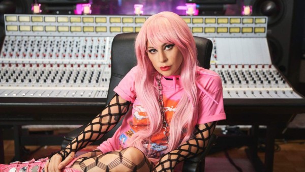 Lady Gaga revela quién fue su apoyo tras ser abusada sexualmente