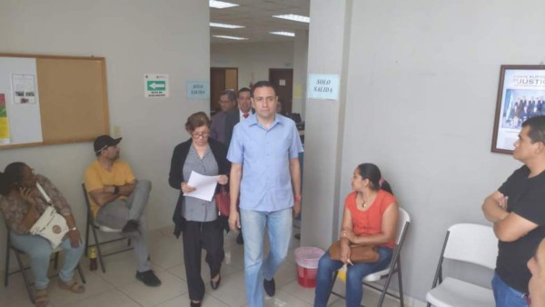 'Una madre no se toca ni con el pétalo de una flor”, dicen a Zelaya