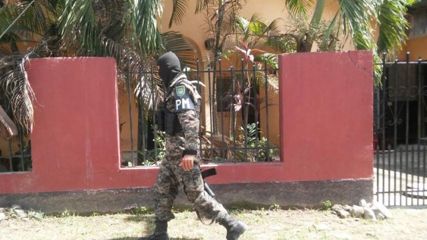 Aseguran casa en El Progreso a expolicía señalado por The New York Times