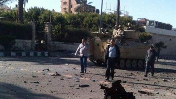 Ataque con coches bomba deja 26 militares muertos en Sinaí egipcio