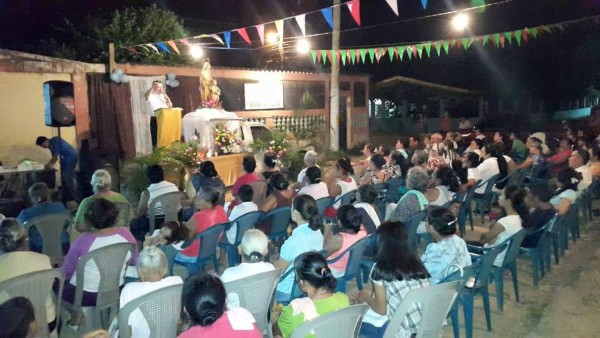 Iglesia Católica evangeliza en barrios y colonias de Chamelecón