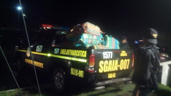 Guatemala detecta cargamento de cocaína flotando en el mar 