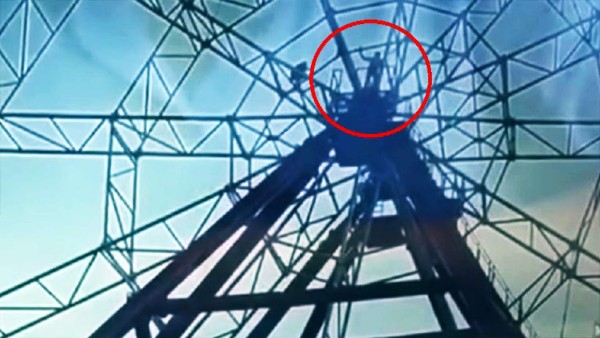 Video: Hombre cae de rueda de Chicago por tomarse una selfie