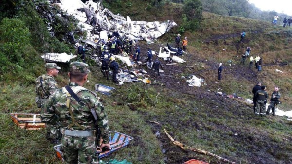 Hallan cajas negras del avión del Chapecoense