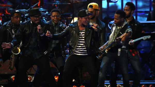 Estrellas brillan en los Brit 2014