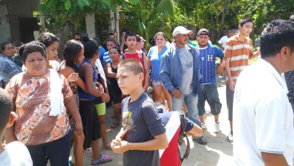 Muerte de joven enfrenta a policías y vecinos en el sector Planeta