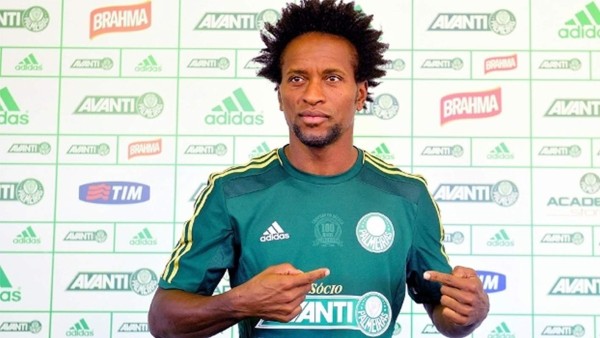 Brasileño Zé Roberto ficha por el Palmeiras a sus 40 años
