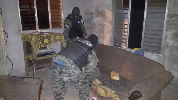 Banda de falsos militares mata a dos colegiales en Chamelecón