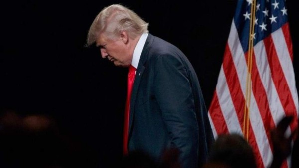Trump presionado a renunciar o enfrentar otro juicio político