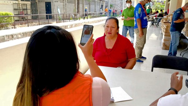 Retrasos para retomar entrega de nueva cédula de identidad