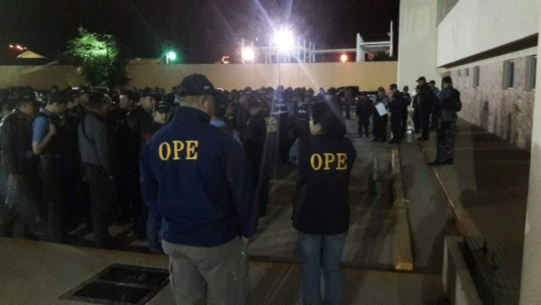 Cientos de fiscales y agentes han sido desplazados en los 18 departamentos.