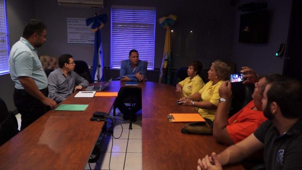 Municipalidad y Funapa se unirán para garantizar protección a animales