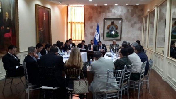 Socializan reformas a ley de bloqueo de llamadas