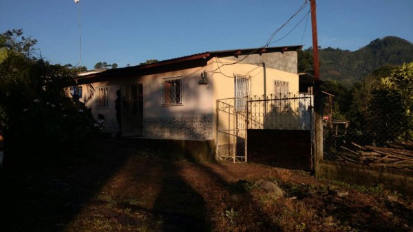 Agentes ejecutan allanamientos en Santa Bárbara