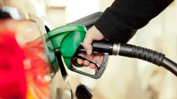 Rebajas de precios en los carburantes a partir de este lunes