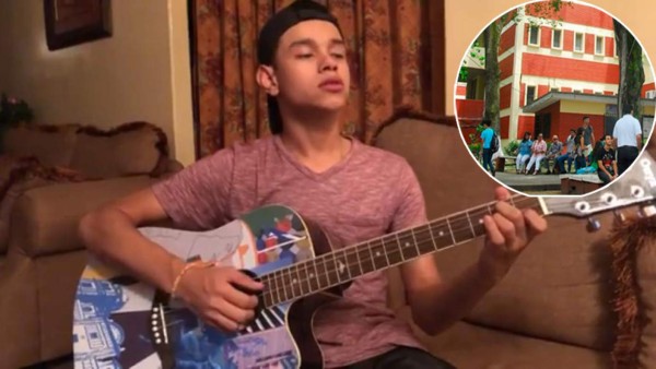 Joven dedica serenatas de San Valentín en Unah-vs