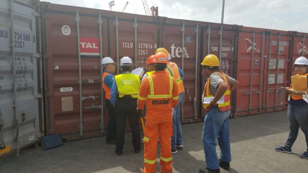 Descubren contenedor con supuesto químico para elaborar droga sintética en aduana de Puerto Cortés  