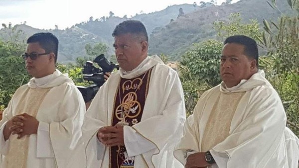 El padre José Antonio Canales a partir de hoy es el nuevo obispo de la Diócesis de Danlí.