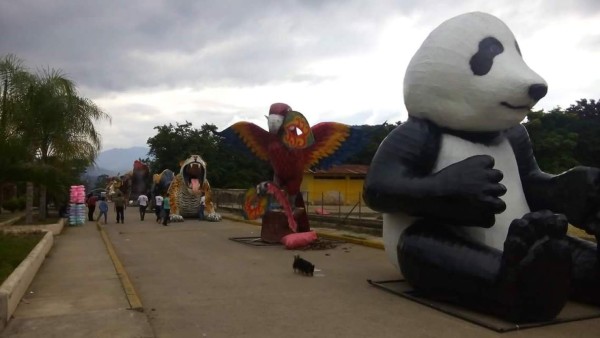 Osos, monos y pingüinos se pasearán por las calles de Trinidad, Santa Bárbara