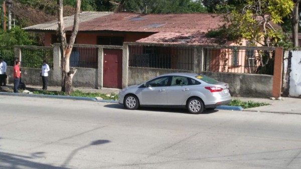 Sicarios en moto ultiman a pintor de carros cuando salía de taller